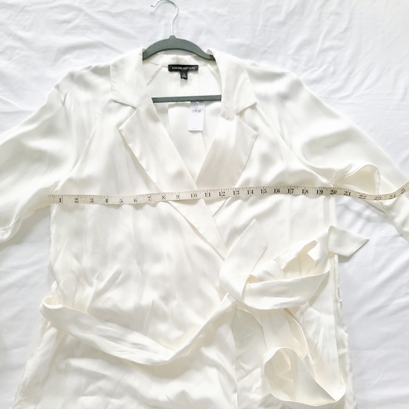Banana Republic Blazer Wrap Top - Picture 12 of 13